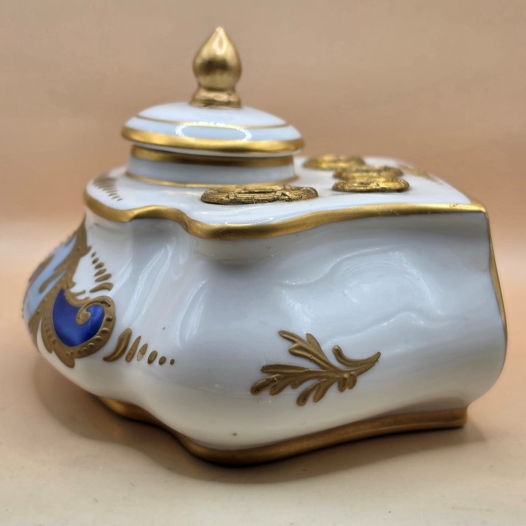 Encrier en porcelaine de Meissen – Image 3