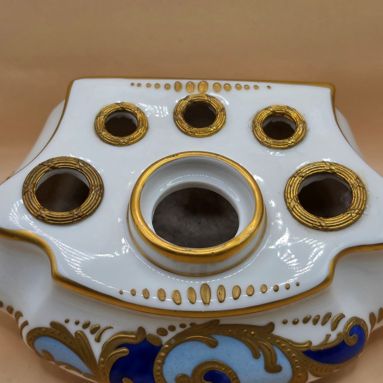 Encrier en porcelaine de Meissen – Image 8