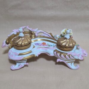 Alternative view of Encrier en porcelaine de Sèvre