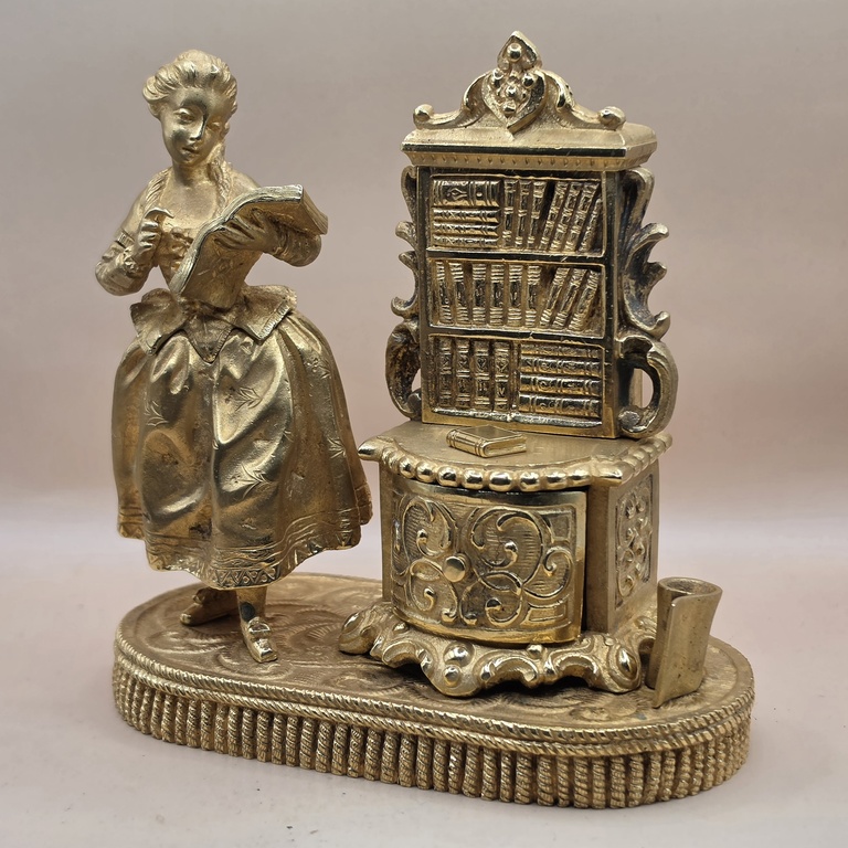 Encrier en trompe l'œil doré